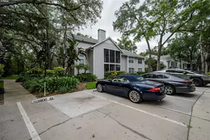 3164 Valley Oaks Dr, Tampa, FL 33618 - Photo 3