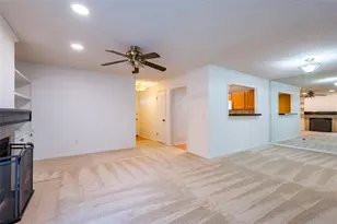 3164 Valley Oaks Dr, Tampa, FL 33618 - Photo 13