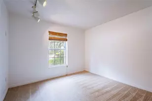 3164 Valley Oaks Dr, Tampa, FL 33618 - Photo 19