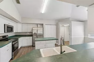 1441 Watermill Cir, Tarpon Springs, FL 34689 - Photo 9