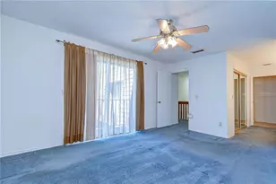 15406 E Pond Woods Dr, Tampa, FL 33618 - Photo 13
