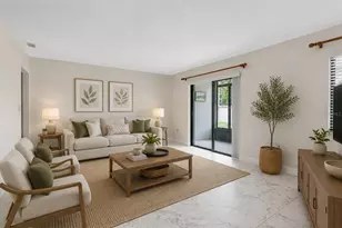 9809 Lombard Ct, Tampa, FL 33618 - Photo 3