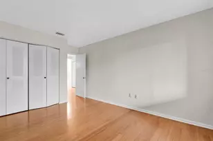 9809 Lombard Ct, Tampa, FL 33618 - Photo 21