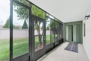 9809 Lombard Ct, Tampa, FL 33618 - Photo 23