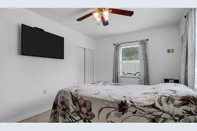 9708 Forest Hills Drive, Tampa, FL 33612 - Photo 37