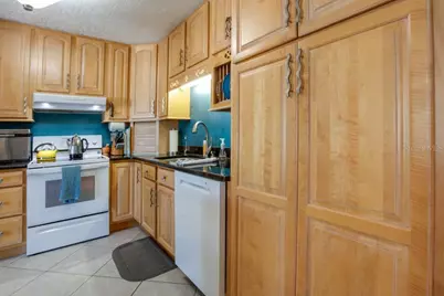2100 8th Avenue SW, Largo, FL 33770 - Photo 13