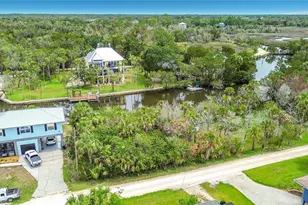 12073 W Gulf Breeze Ct, Crystal River, FL 34429 - Photo 5