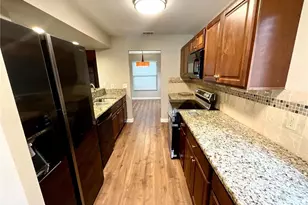 2468 Gulf Breeze Cir, Palm Harbor, FL 34683 - Photo 3