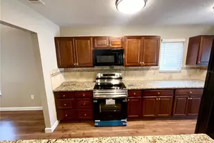 2468 Gulf Breeze Cir, Palm Harbor, FL 34683 - Photo 5