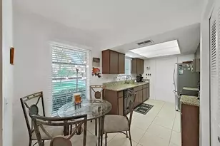 2819 Thistle Ct S, Palm Harbor, FL 34684 - Photo 9