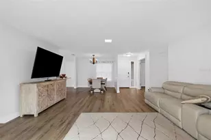 15917 Country Farm Pl, Tampa, FL 33624 - Photo 11