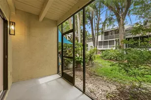 205 Somerset Ln, Palm Harbor, FL 34684 - Photo 31