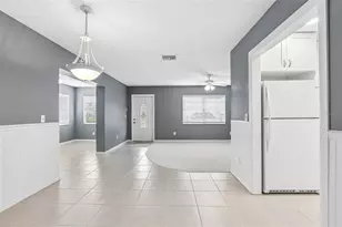 124 Gloucester Blvd, Sun City Center, FL 33573 - Photo 13