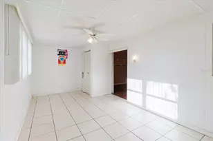 1201 Cara Dr, Largo, FL 33771 - Photo 9