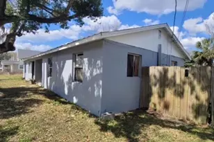 2305 SW 2nd St, Ocala, FL 34471 - Photo 15