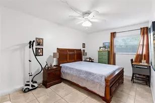 2525 W Bay Dr, Largo, FL 33770 - Photo 15