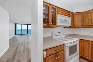 7100 Sunset Way, Saint Pete Beach, FL 33706 - Photo 11