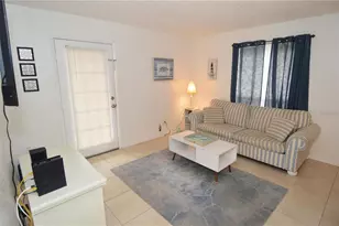 8625 Mallard Reserve Dr, Tampa, FL 33614 - Photo 15