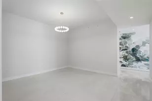 301 1st St S, Saint Petersburg, FL 33701 - Photo 23