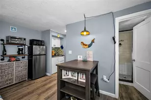 483 E Shore Dr, Clearwater Beach, FL 33767 - Photo 23