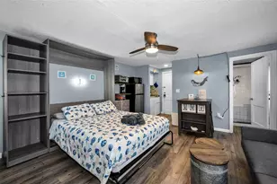483 E Shore Dr, Clearwater Beach, FL 33767 - Photo 15