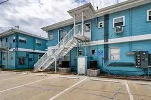 483 E Shore Dr, Clearwater Beach, FL 33767 - Photo 3