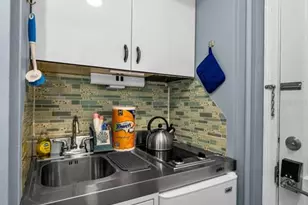 483 E Shore Dr, Clearwater Beach, FL 33767 - Photo 23