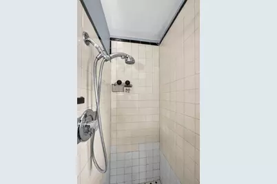 483 E Shore Drive #A4, Clearwater Beach, FL 33767 - Photo 25