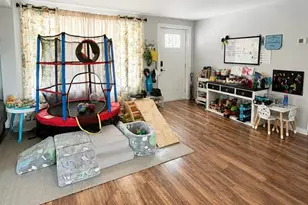 3810 Autumn Palm Dr, Zephyrhills, FL 33541 - Photo 3