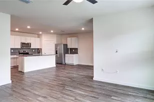 31899 Oyster Trellis Ln, Wesley Chapel, FL 33545 - Photo 7