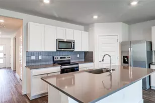 31899 Oyster Trellis Ln, Wesley Chapel, FL 33545 - Photo 5