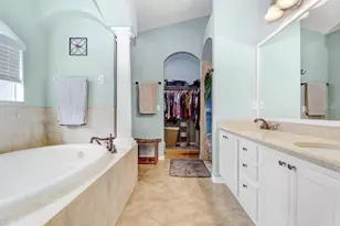6803 Cromwell Garden Dr, Apollo Beach, FL 33572 - Photo 27