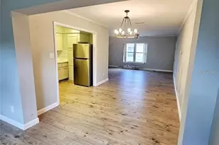 8356 Candlewood Rd, Seminole, FL 33777 - Photo 9