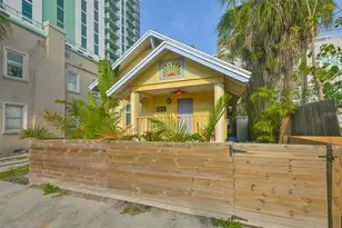 340 Moffett Ct N, Saint Petersburg, FL 33701 - Photo 19