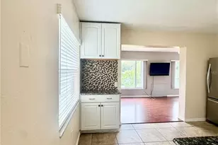 2020 World Pkwy Blvd, Clearwater, FL 33763 - Photo 5