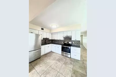 2020 World Parkway Boulevard #54, Clearwater, FL 33763 - Photo 3