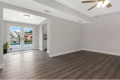 2216 E 109th Avenue, Tampa, FL 33612 - Photo 5