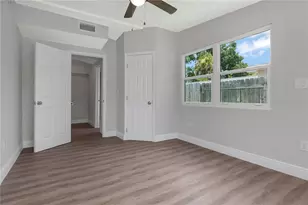 2216 E 109th Ave, Tampa, FL 33612 - Photo 15