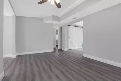 2216 E 109th Avenue, Tampa, FL 33612 - Photo 3