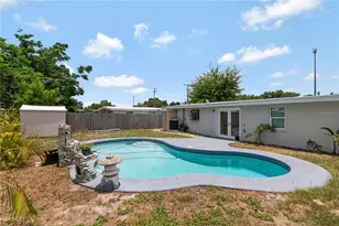 2216 E 109th Ave, Tampa, FL 33612 - Photo 21