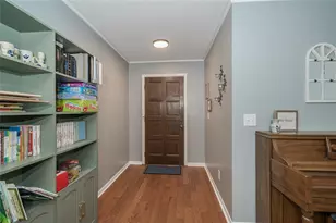 1404 Redbud Cir, Plant City, FL 33563 - Photo 5