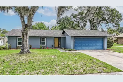 1404 Redbud Circle, Plant City, FL 33563 - Photo 1