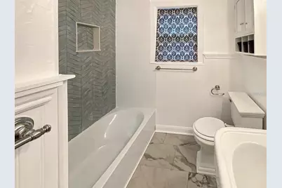 824 NE 9th Avenue, Gainesville, FL 32601 - Photo 23