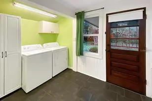 824 NE 9th Ave, Gainesville, FL 32601 - Photo 29