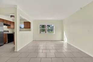 6360 1st St N, Saint Petersburg, FL 33702 - Photo 9