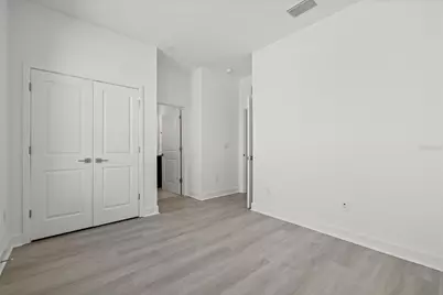305 15th Street N, Saint Petersburg, FL 33705 - Photo 31