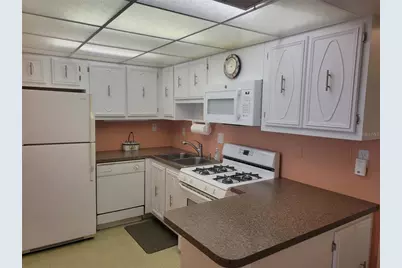 9950 62nd Terrace N #417, Saint Petersburg, FL 33708 - Photo 3