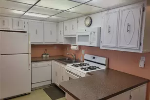 9950 62nd Terrace N, Saint Petersburg, FL 33708 - Photo 3