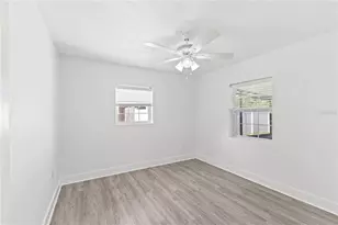 2090 75th St N, Saint Petersburg, FL 33710 - Photo 15