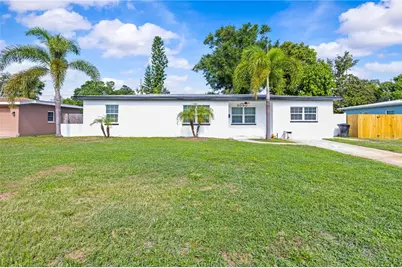 2090 75th Street N, Saint Petersburg, FL 33710 - Photo 3